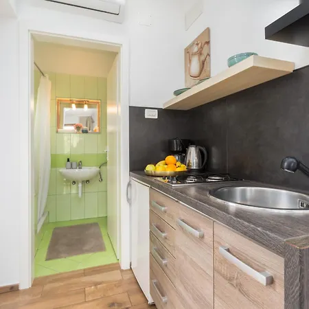 Zomzi Apartment