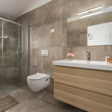 Zomzi Apartment